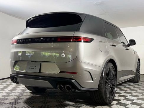 Used 2024 Land Rover Range Rover Sport AWD/4WD image 8