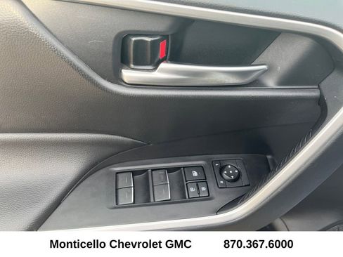 Used 2024 Toyota RAV4 XLE image 10