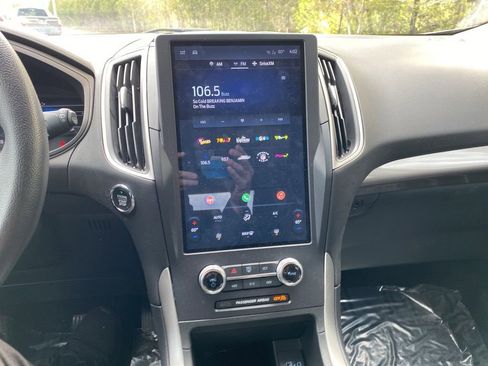 Used 2024 Ford Edge SE w/ Black Appearance Package AWD/4WD image 14