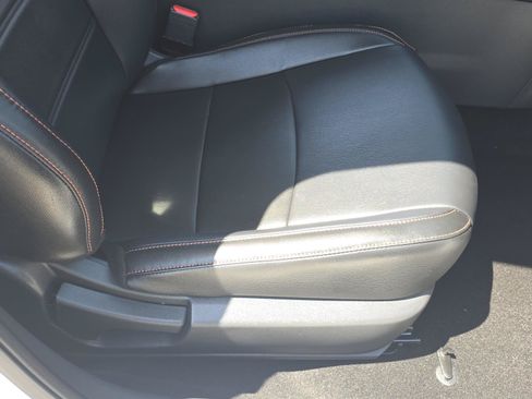 Used 2025 Nissan Sentra SR w/ SR Premium Package FWD image 17