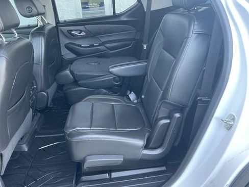 Used 2020 Chevrolet Traverse RS image 20