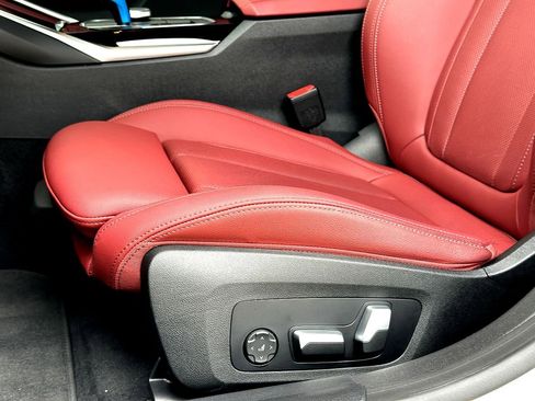 Certified 2023 BMW i4 eDrive35 w/ Premium Package image 12