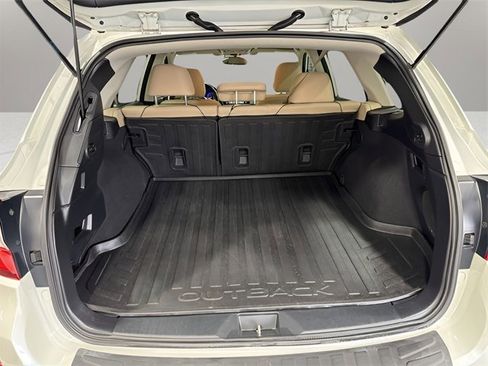Used 2015 Subaru Outback 3.6R Limited image 39