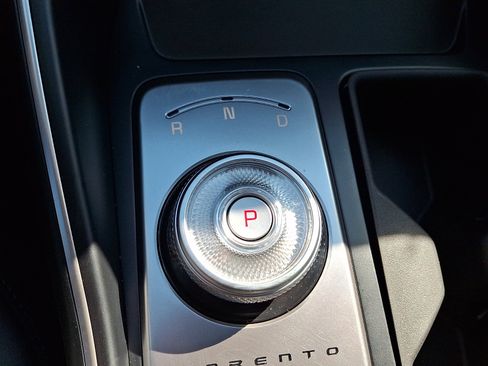 Used 2025 Kia Sorento EX w/ EX Panoramic Sunroof Package image 16