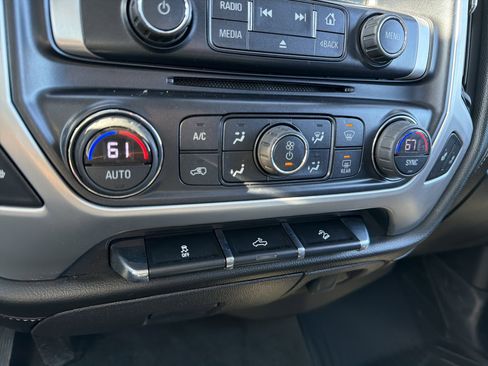 Used 2017 GMC Sierra 1500 SLE w/ SLE Value Package image 21