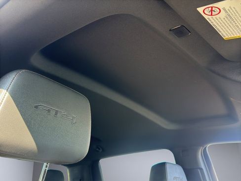 Used 2023 GMC Sierra 3500 AT4 w/ Gooseneck/5TH Wheel Package image 25