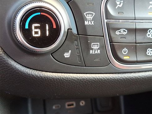 Certified 2022 Chevrolet Equinox RS image 10