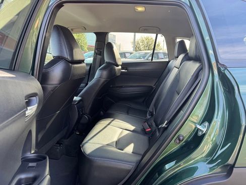 Certified 2022 Toyota Corolla Cross XLE image 13