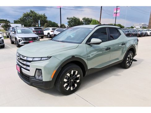Certified 2025 Hyundai Santa Cruz SEL FWD image 3