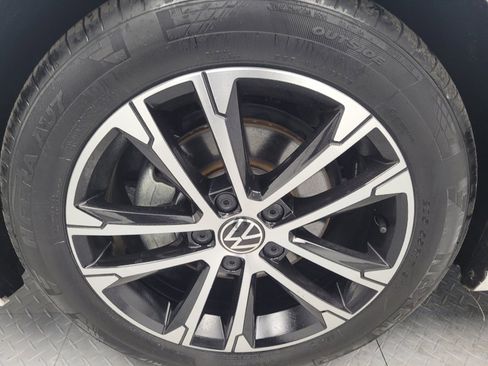 Used 2024 Volkswagen Jetta Sport image 31