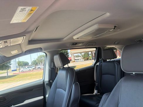 Used 2023 Honda Odyssey Elite image 24