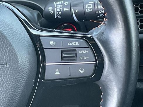 Certified 2025 Honda HR-V Sport image 14