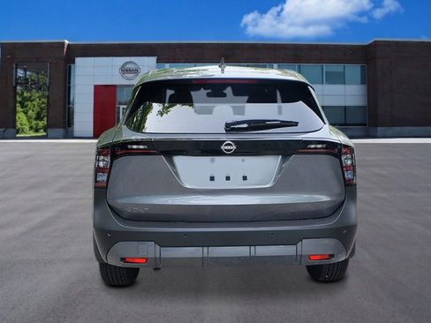 New 2026 Nissan Kicks SV FWD image 5
