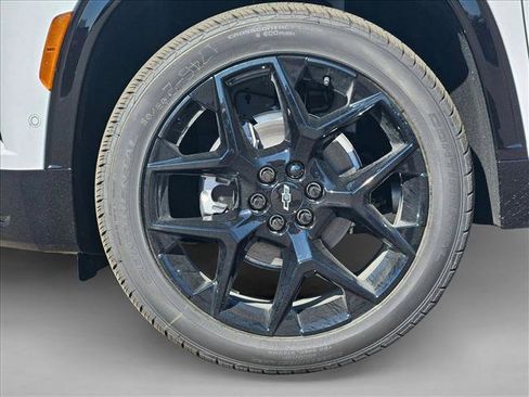 New 2026 Chevrolet Traverse RS FWD image 11