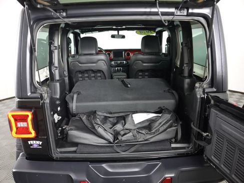 Used 2020 Jeep Wrangler Rubicon w/ LED Lighting Group AWD/4WD image 52
