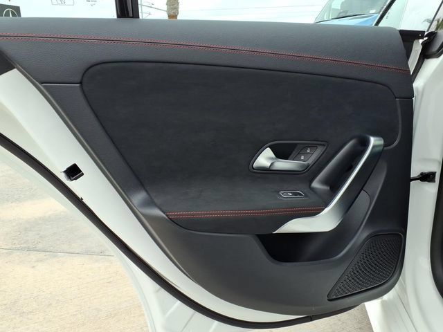Certified 2022 Mercedes-Benz CLA 250 image 17