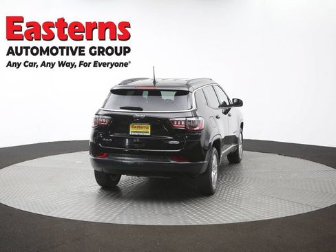Used 2022 Jeep Compass Latitude AWD/4WD image 38