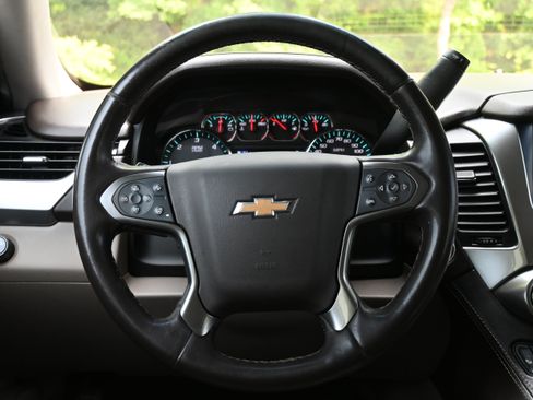 Used 2019 Chevrolet Tahoe LT RWD image 19