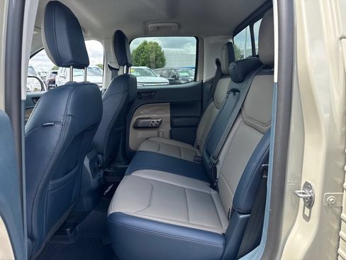 Used 2025 Ford Maverick Lariat w/ 4K Tow Package AWD/4WD image 14
