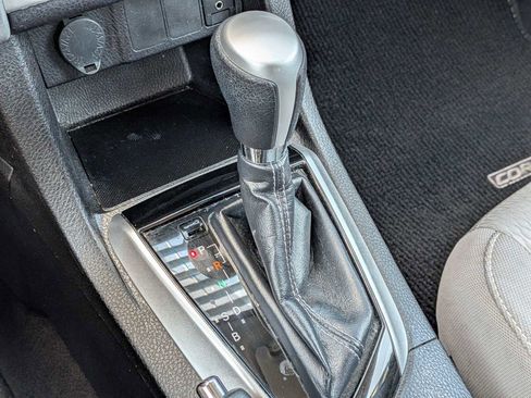 Used 2018 Toyota Corolla LE w/ Carpet Mat Package (TMS) FWD image 27