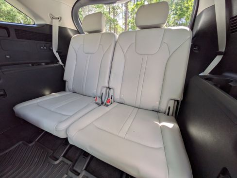 Used 2023 Kia Sorento SX FWD image 9