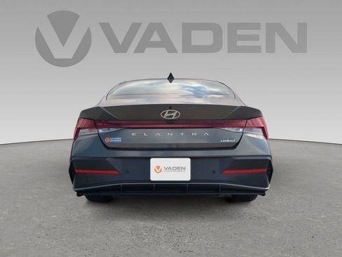 New 2025 Hyundai Elantra Sport image 20