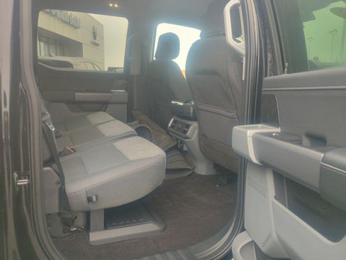 Certified 2022 Ford F150 XLT w/ Equipment Group 302A High image 16