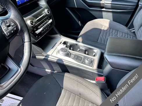 Used 2020 Ford Explorer XLT w/ Comfort Package AWD/4WD image 13