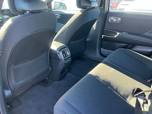 New 2025 Hyundai Ioniq 6 SE image 13