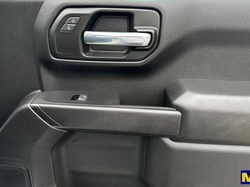 Certified 2025 Chevrolet Silverado 1500 Custom image 19