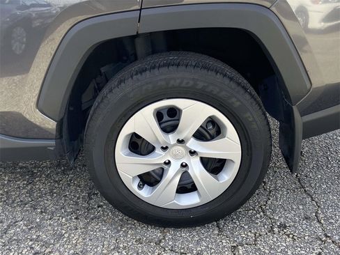 Used 2024 Toyota RAV4 LE image 8