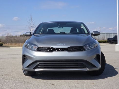 Used 2022 Kia Forte LXS image 11