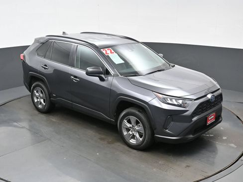 Used 2022 Toyota RAV4 LE AWD/4WD image 32