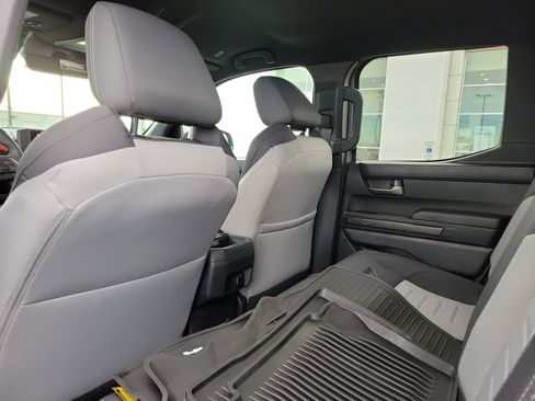 Used 2025 Toyota Tacoma TRD Off-Road image 14