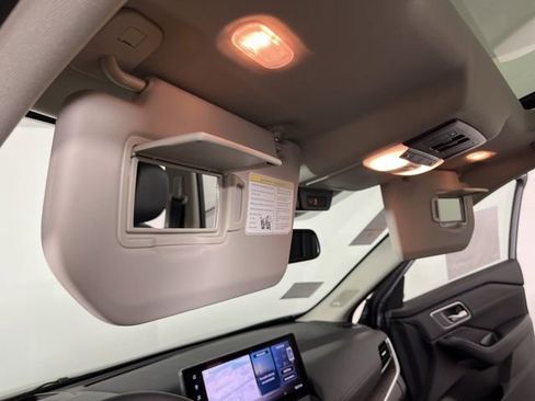 New 2026 Nissan Rogue Platinum AWD/4WD image 36