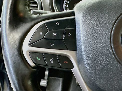Used 2021 Jeep Grand Cherokee Overland AWD/4WD image 26