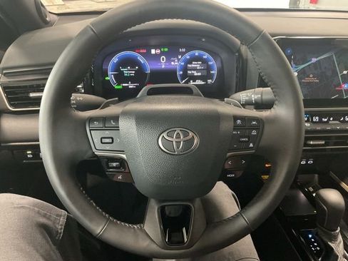 Used 2026 Toyota Camry XSE w/ Premium Plus Package AWD/4WD image 13