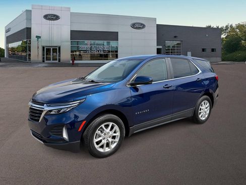 Used 2023 Chevrolet Equinox LT FWD image 1