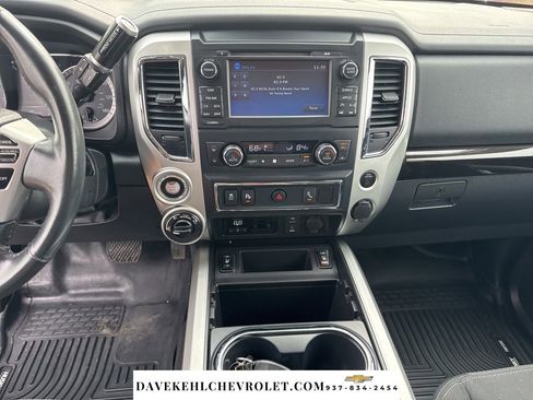 Used 2017 Nissan Titan SV image 13