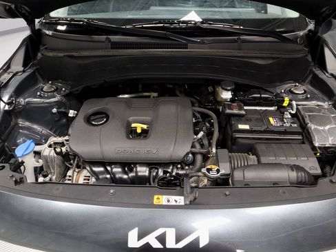 Used 2024 Kia Seltos S AWD/4WD image 18