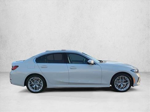 Used 2026 BMW 330i Sedan w/ Convenience Package RWD image 4