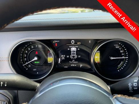 Used 2023 Jeep Wrangler Unlimited Sahara AWD/4WD image 28