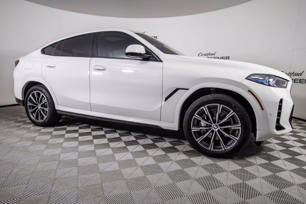 Used 2026 BMW X6 xDrive40i w/ Climate Comfort Package AWD/4WD image 2
