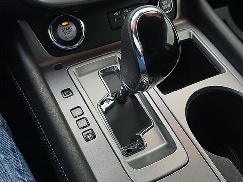 Used 2023 Nissan Murano SV w/ SV Midnight Edition Package image 25