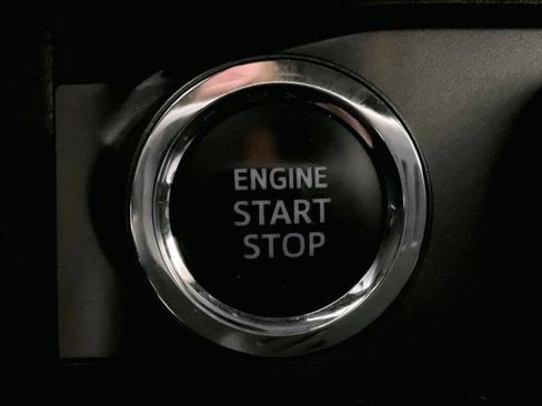 Certified 2022 Toyota Tacoma TRD Off-Road image 38