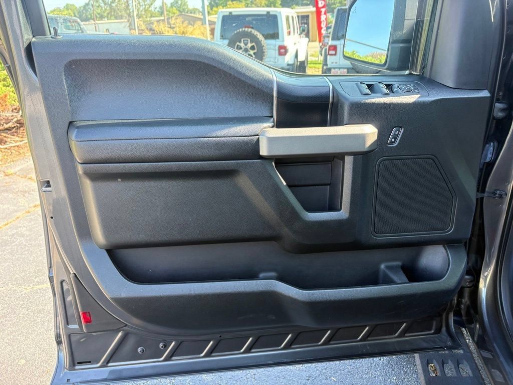 Used 2018 Ford F150 Raptor w/ Equipment Group 801A Mid AWD/4WD image 24