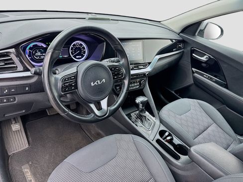 Used 2022 Kia Niro LXS image 7