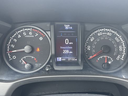 Used 2021 Toyota Tacoma SR w/ SX Package image 9