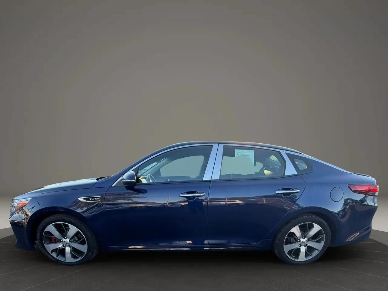 Used 2018 Kia Optima SX FWD image 8