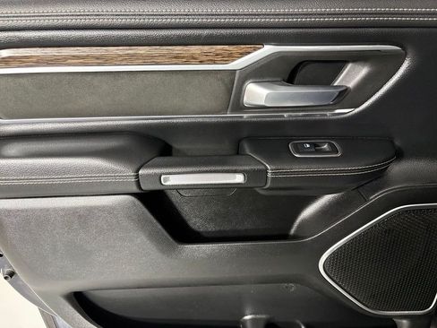 Used 2019 RAM 1500 Laramie AWD/4WD image 36